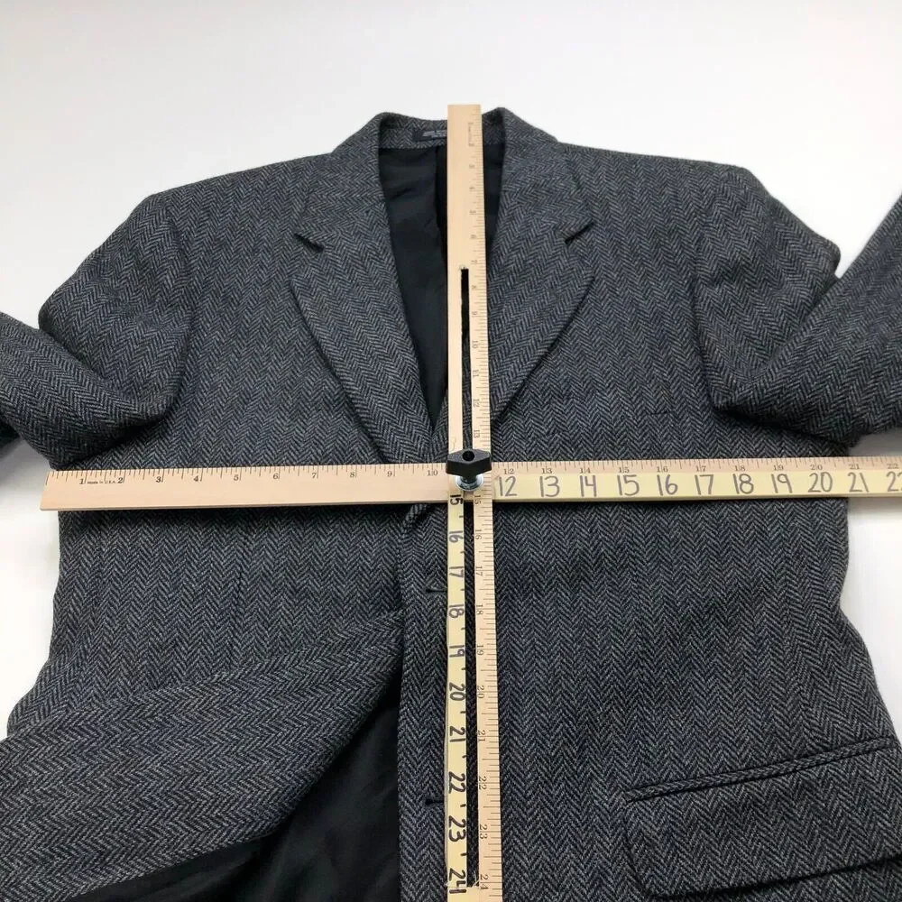 Stafford Herringbone 40 R Gray 100% Wool Button Blazer Sport Coat Jacket